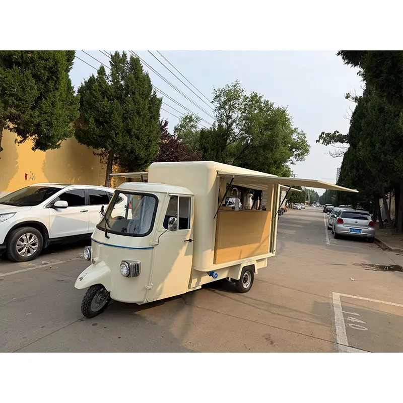 Camion cafenea mobilă Piaggio Ape